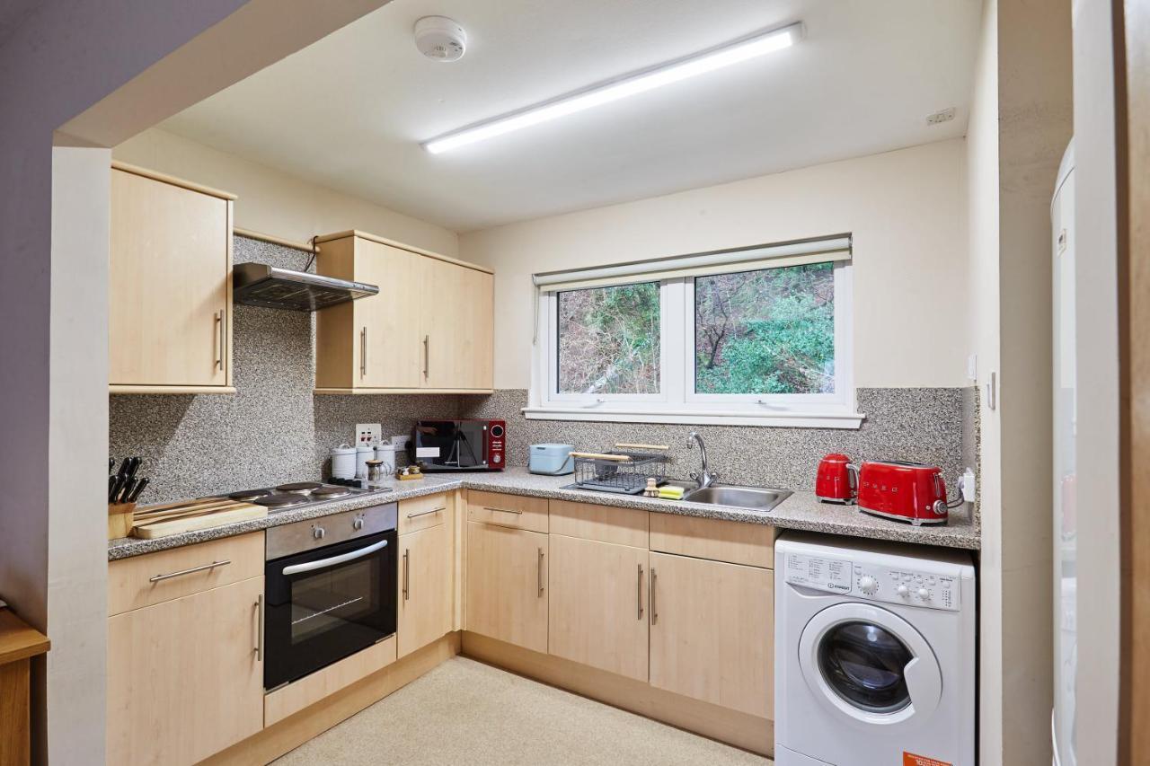 Etive, Beautiful Lochside Apartment With Balcony ฟอร์ตวิลเลียม ภายนอก รูปภาพ